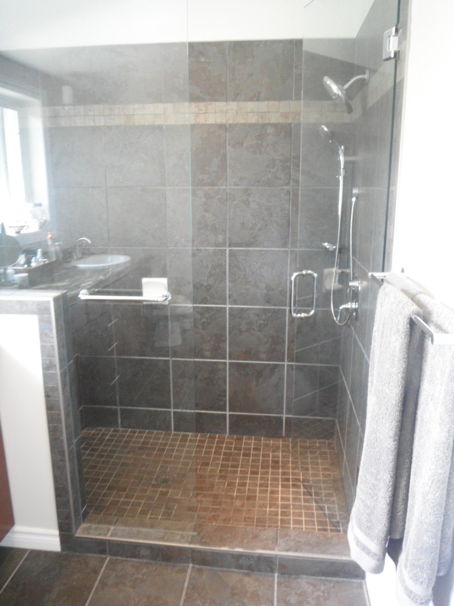 Bathrooms & Tile